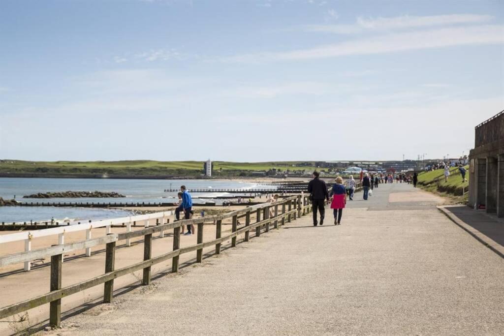 Lovely 2 Bed Apartment Close To Aberdeen Beach! Luaran gambar